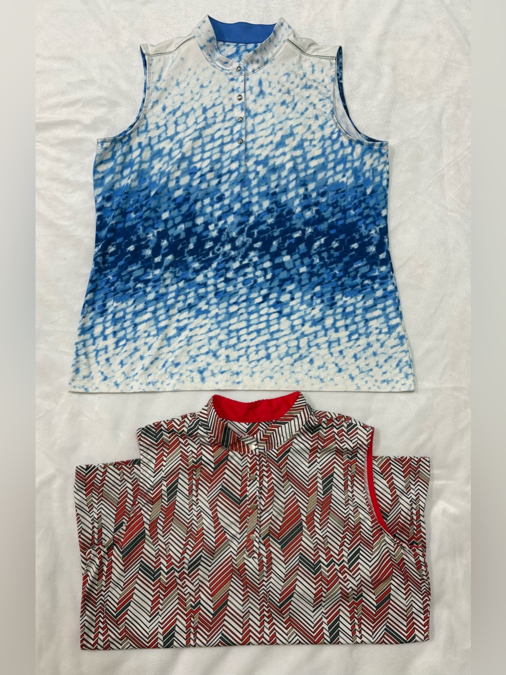 Bundle Tail Women’s Blue Ombre Sleeveless Top